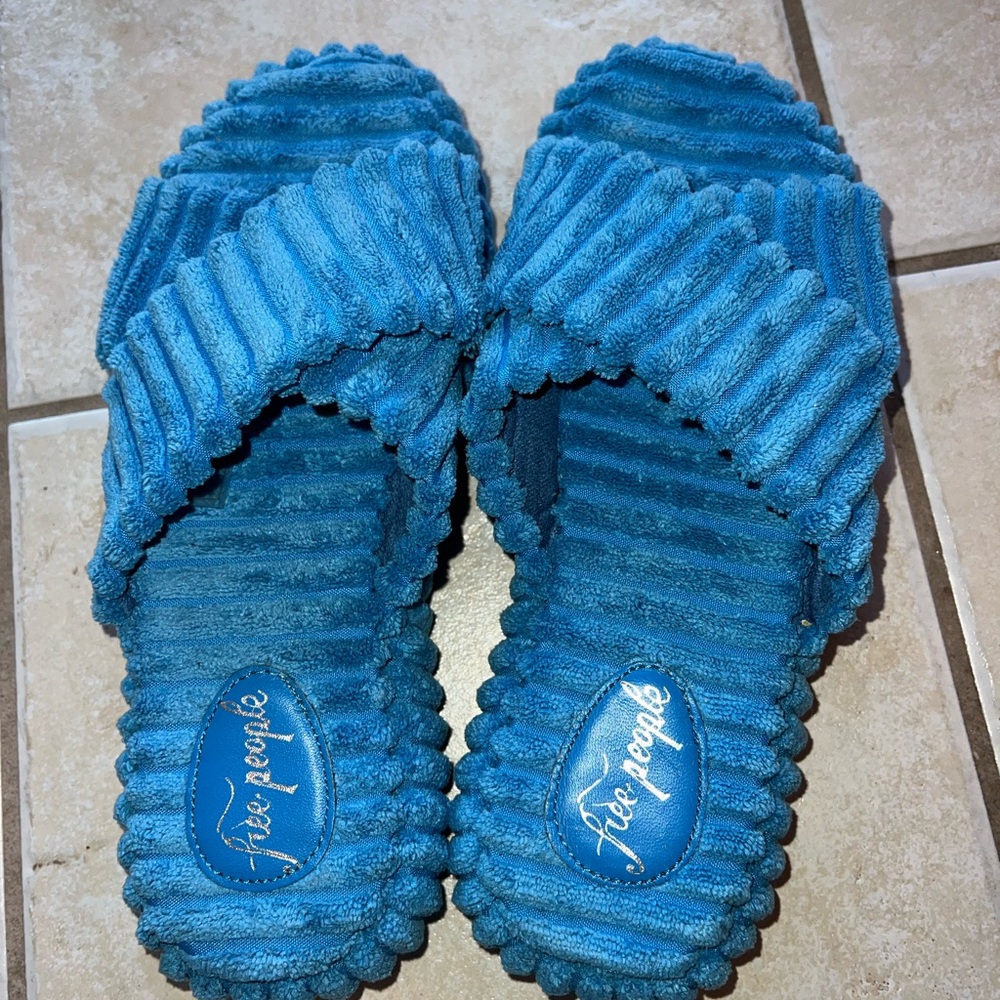 🌟NWOT🌟 Free People blue platform sandals